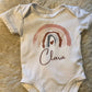 Personalisierter Body – Regenbogen mit Name